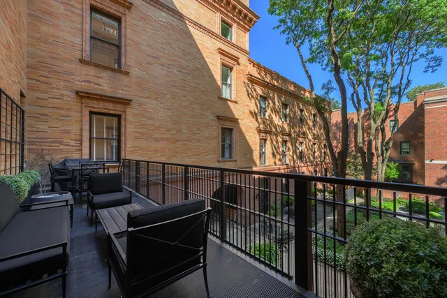 $3,300,000 | 1500 North Astor Street, Unit 6, Chicago, IL 60610