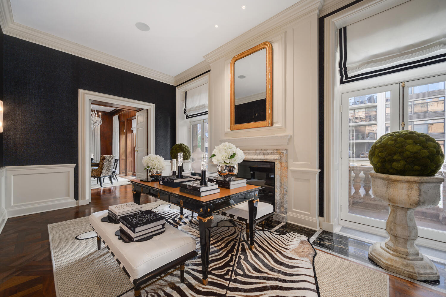 1500 North Astor Street, Unit 6 Chicago, IL 60610 - Photo 5 of 39 a living room with furniture and a potted plant