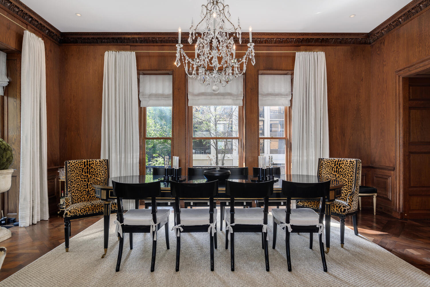 1500 North Astor Street, Unit 6 Chicago, IL 60610 - Photo 8 of 39 a view of a dining room with furniture and window