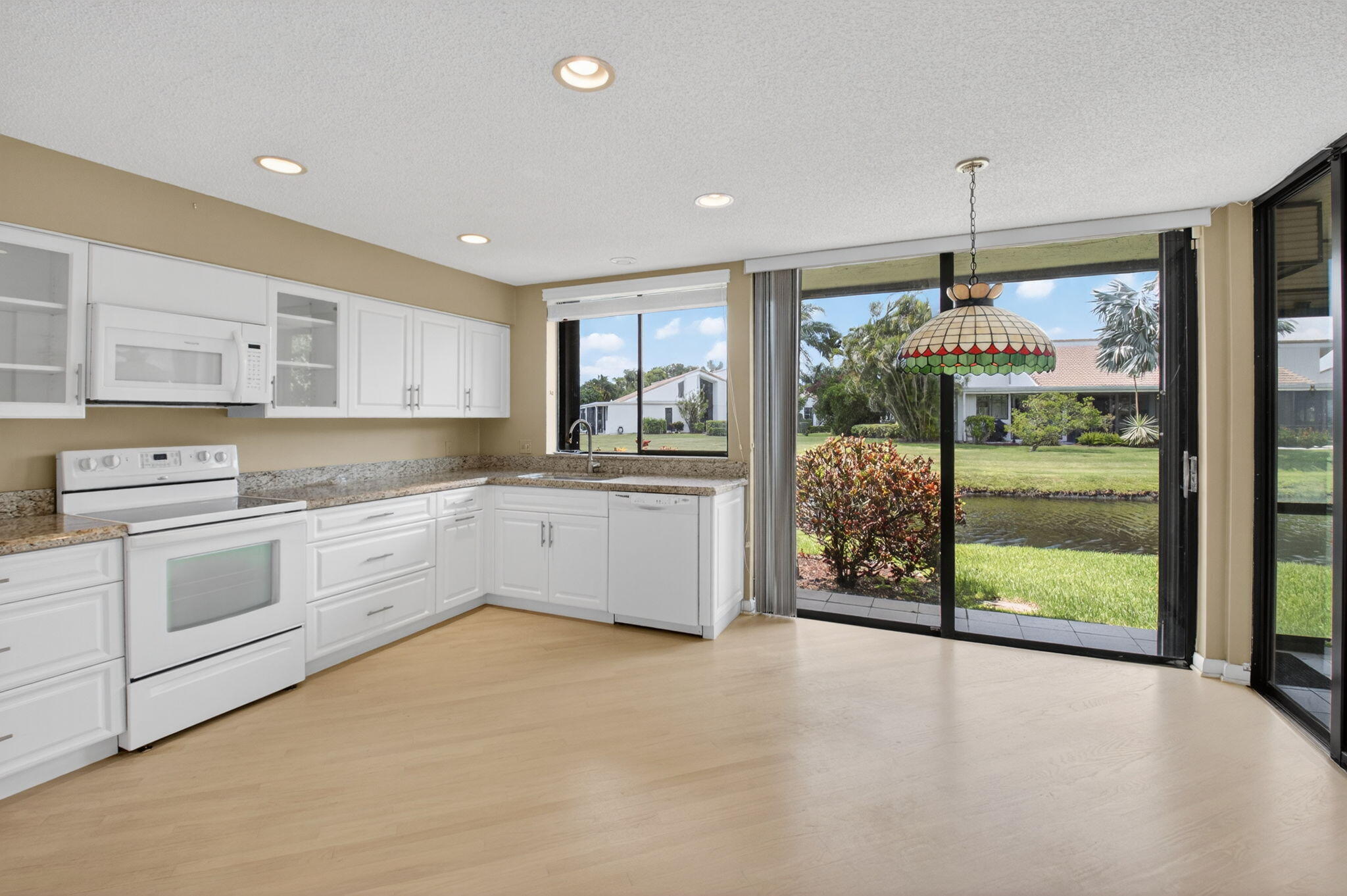 19630 Sawgrass Circle, Unit 2901 Boca Raton, FL 33434 - Photo 16 of 69 EAT IN KITCHEN