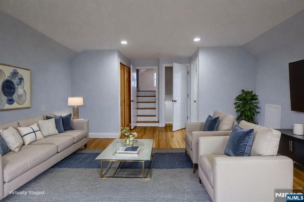 86 Howland Avenue Teaneck, NJ 07666 - Photo 33 of 50