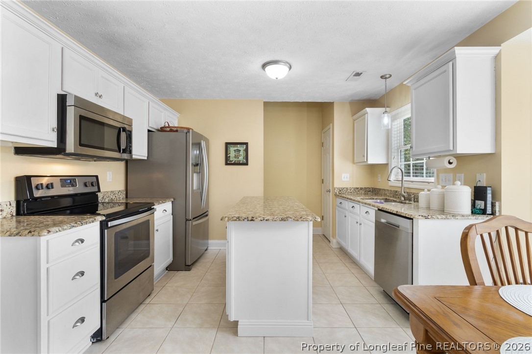 178 King Road Fayetteville, NC 28306 - Photo 11 of 42