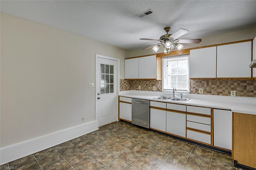 2211 Mack Road Asheboro, NC 27205 - Photo 9 of 30 Gallery Image 9