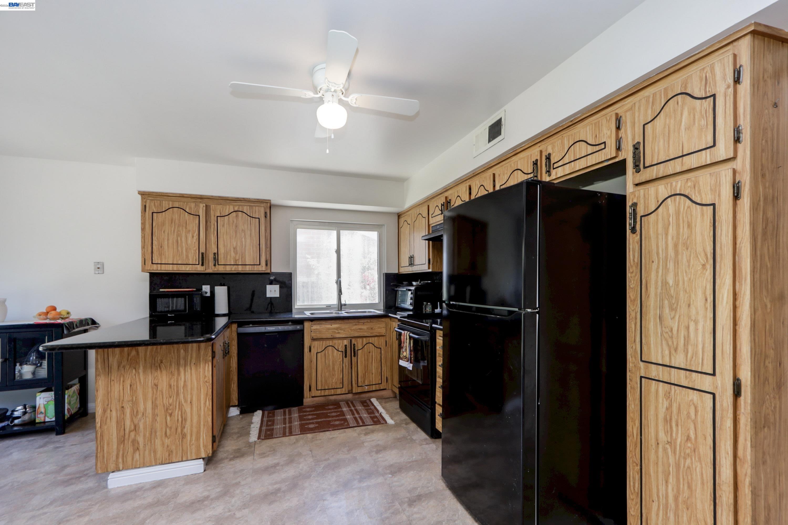36276 Cedar Boulevard Newark, CA 94560 - Photo 14 of 41
