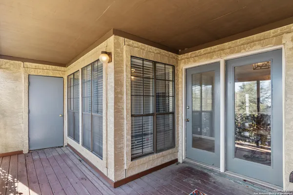 $1,200 | 6100 Woodlake Parkway, Unit 312, San Antonio, TX 78244