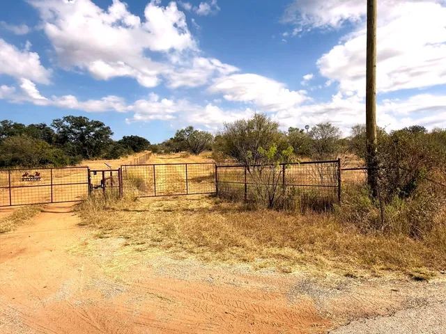 $3,892,000 | 0 North County Road 404, Llano, TX 78643