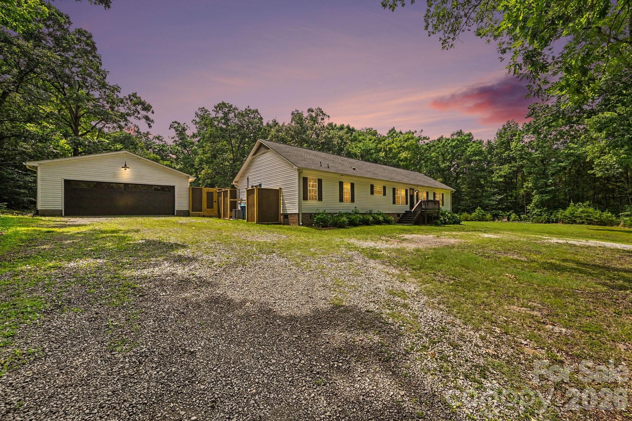 8900 Lazy Ridge Lane Concord, NC 28025 - Photo 2 of 44