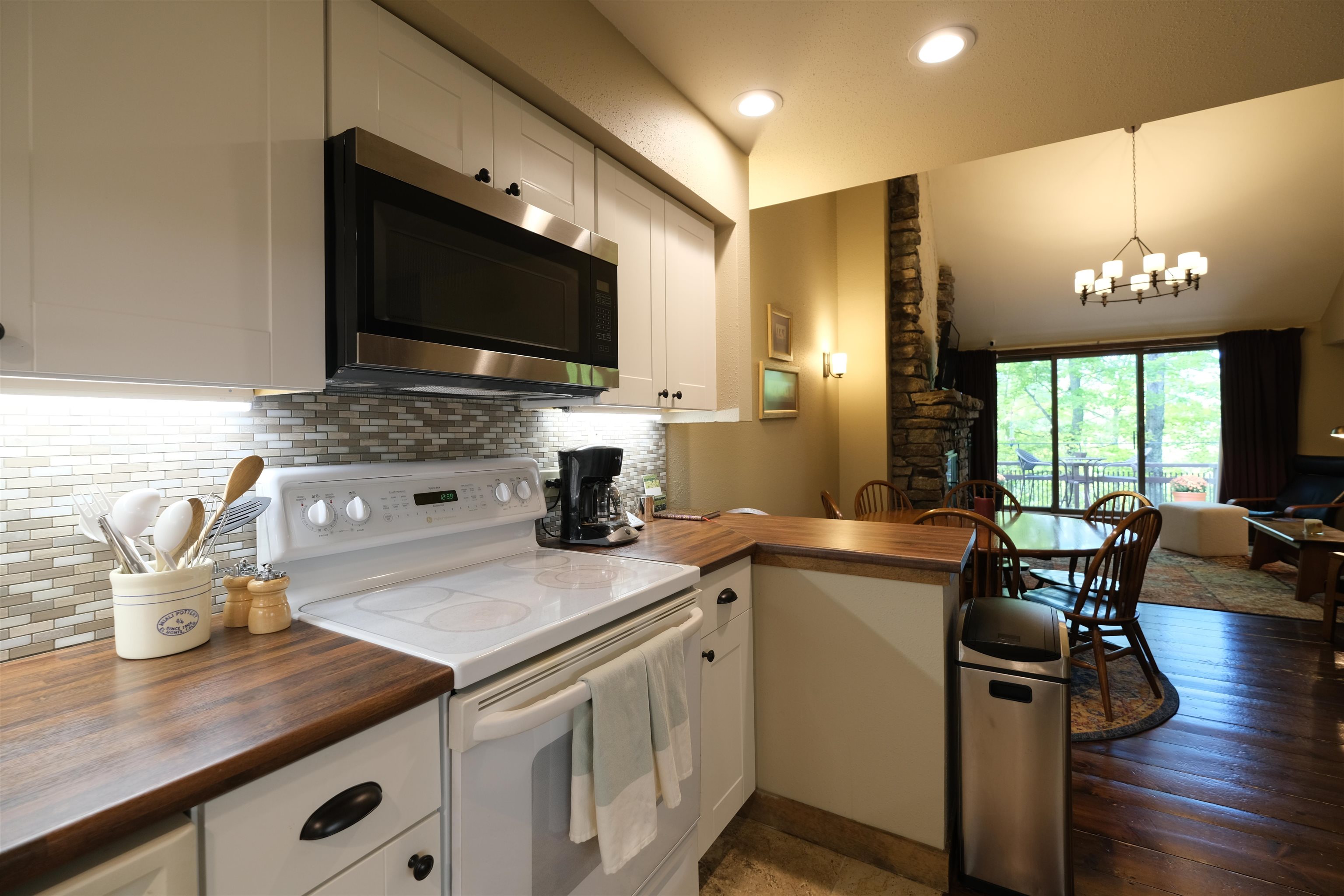 894 East Ash Road, Unit 10 Plymouth, VT 05056 - Photo 7 of 34 Gallery Image 7