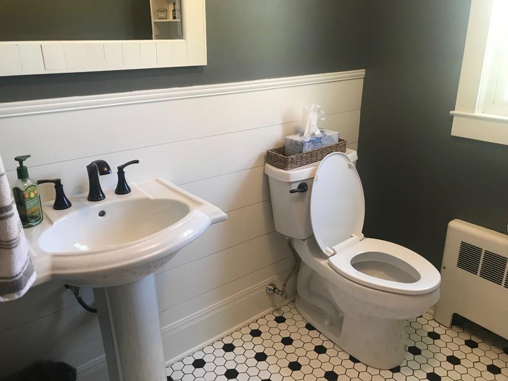 19 Sycamore Road Methuen, MA 01844 - Photo 8 of 15 Gallery Image 8