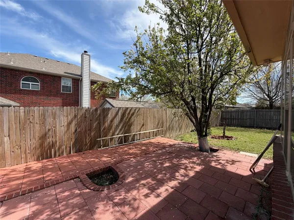 $3,700 | 304 Serenade Lane, Euless, TX 76039