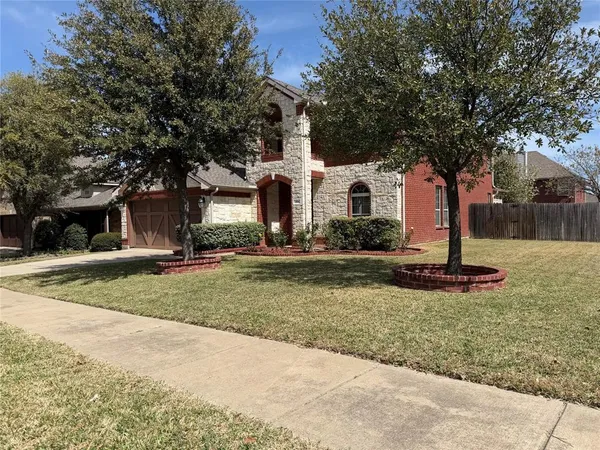 $3,700 | 304 Serenade Lane, Euless, TX 76039