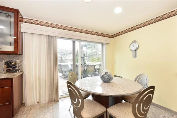 $1,875,000 | 748 Sherwood Street, Valley Stream, NY 11581