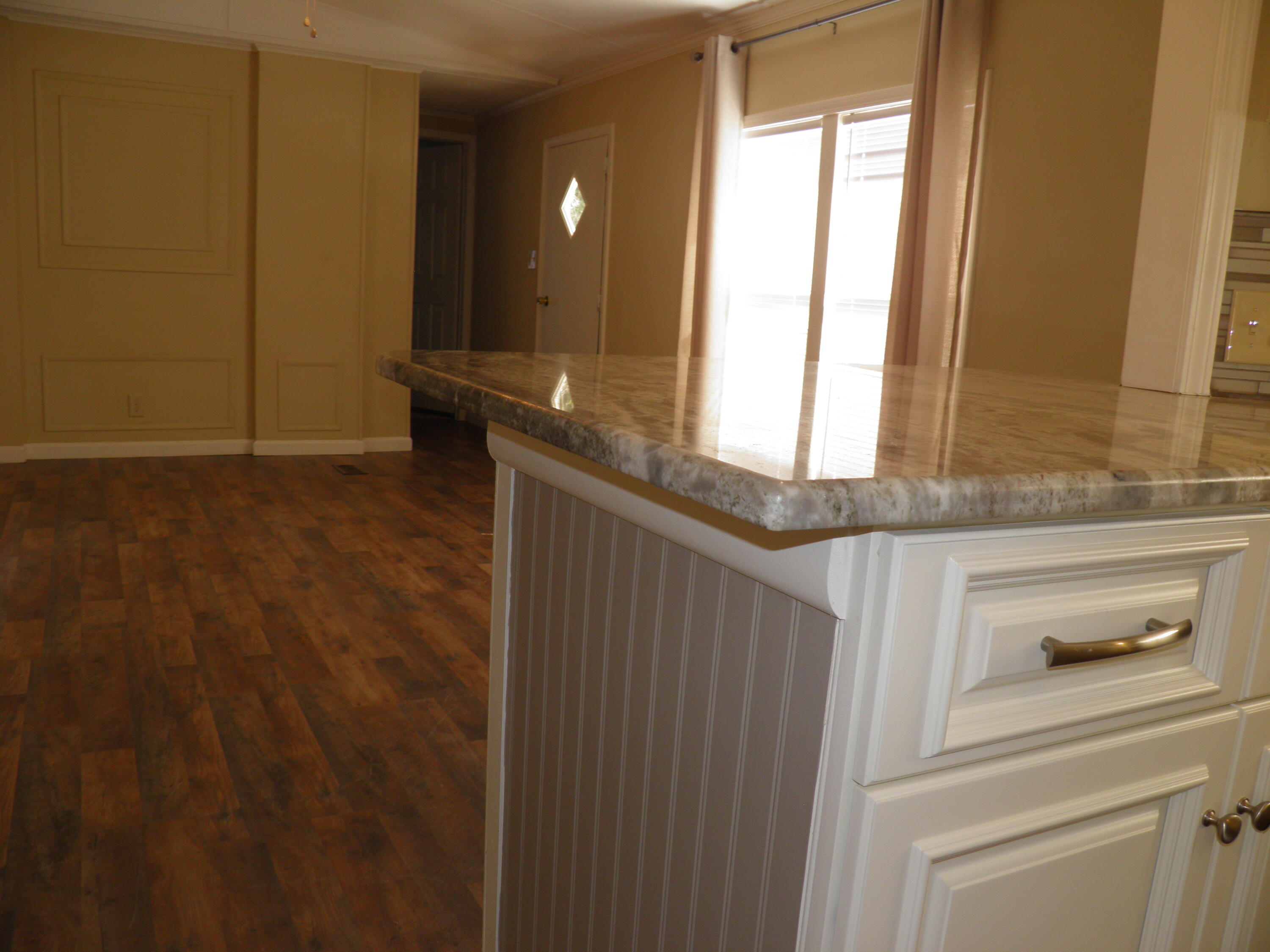 810 Gibson Road Fort Walton Beach, FL 32547 - Photo 8 of 35 Kitchen Bar Area