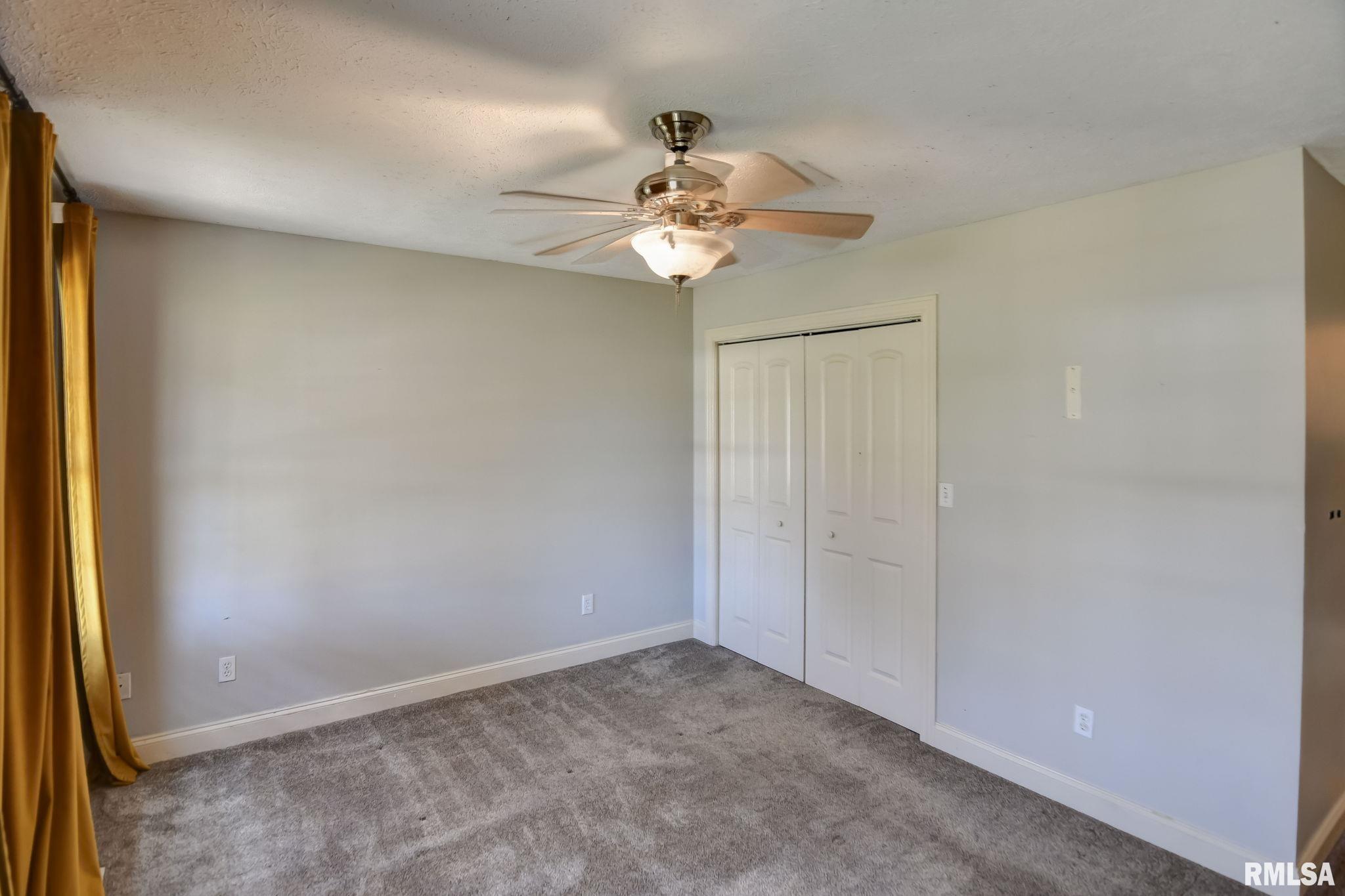 400 Park Street Rochester, IL 62563 - Photo 13 of 33