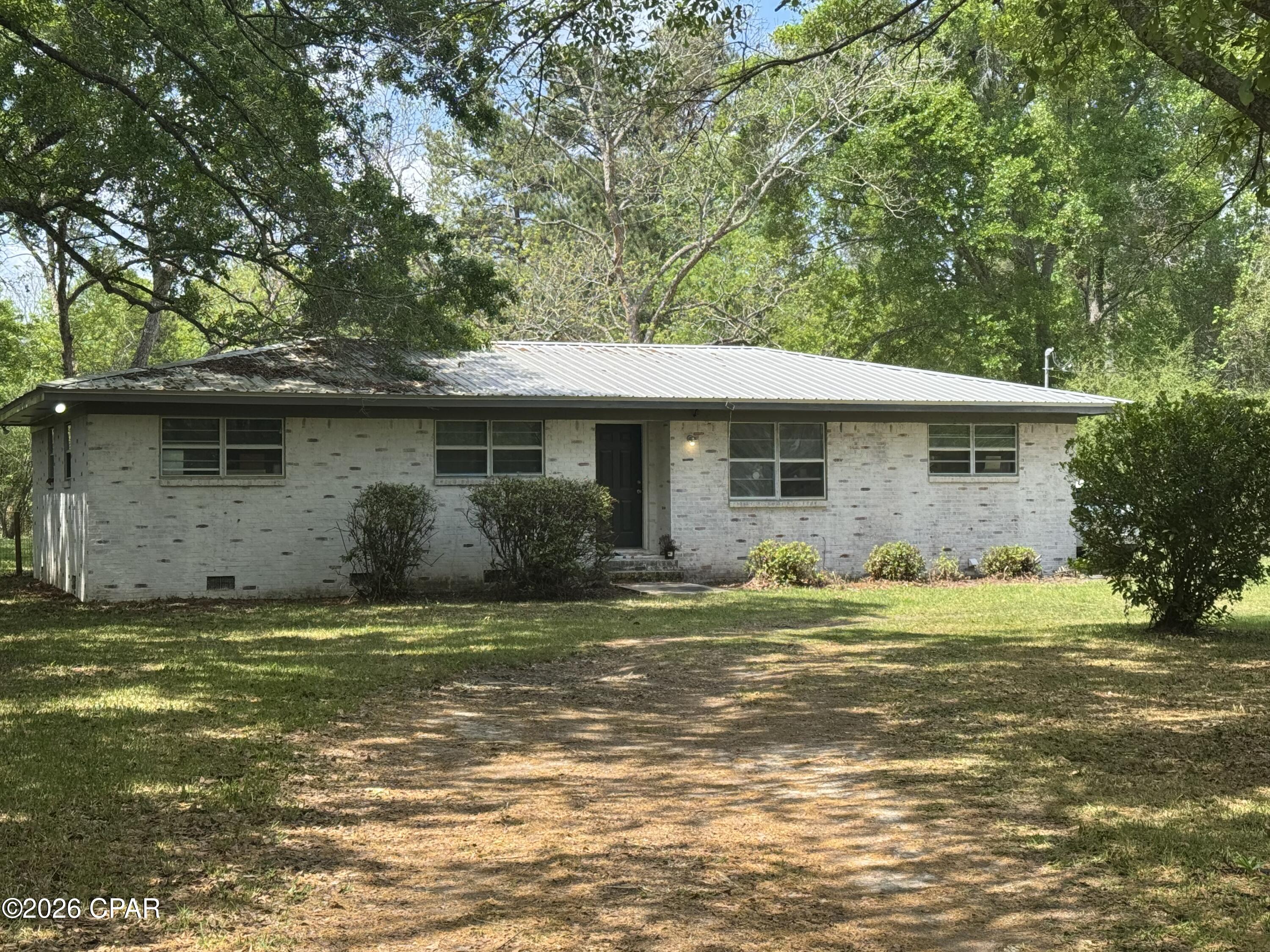 226 Highway 77 Chipley, FL 32428 - Photo 1 of 26