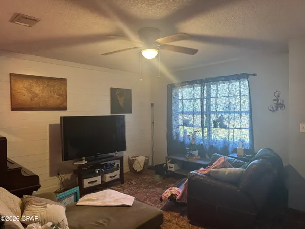 $189,900 | 226 Highway 77, Chipley, FL 32428