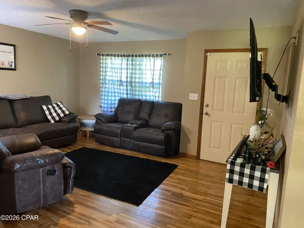 $189,900 | 226 Highway 77, Chipley, FL 32428
