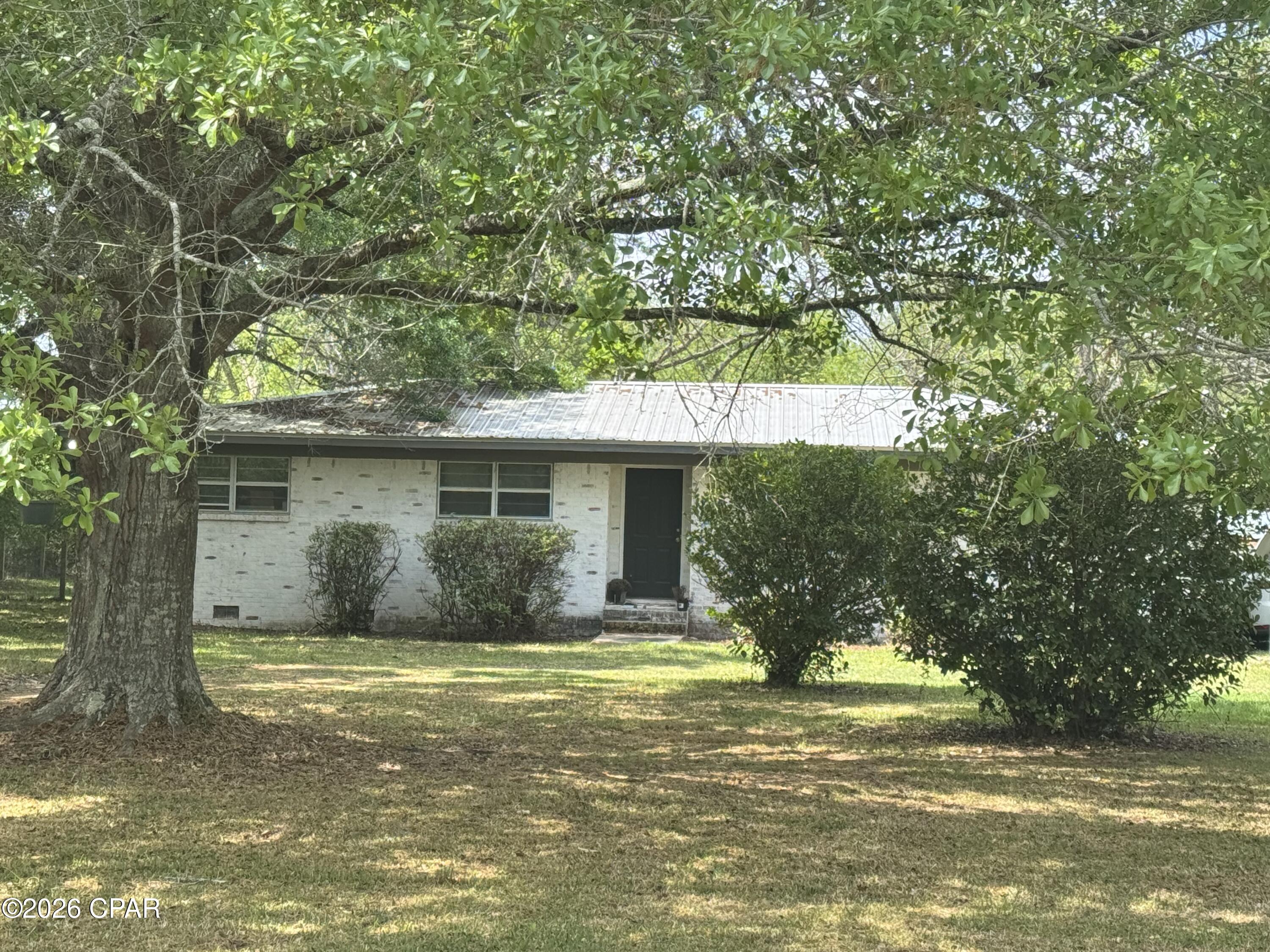 226 Highway 77 Chipley, FL 32428 - Photo 3 of 26