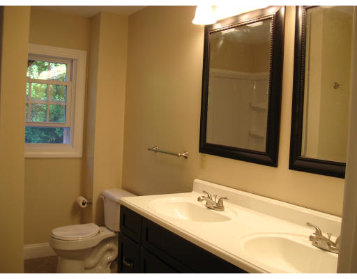 19 Bean Road Sterling, MA 01564 - Photo 4 of 13 Gallery Image 4