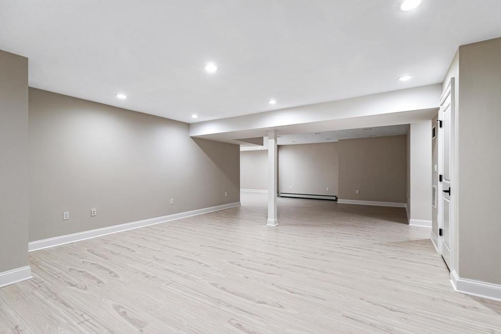 38 Donna Road Needham, MA 02494 - Photo 35 of 41 Gallery Image 35