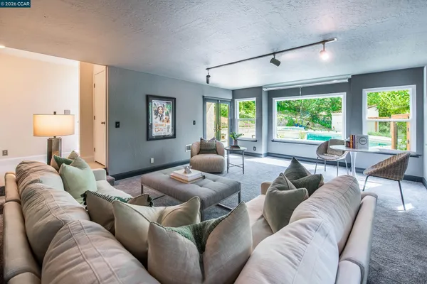 $3,995,000 | 1006 Howard Hills Road, Lafayette, CA 94549