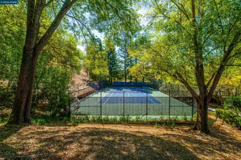 $3,995,000 | 1006 Howard Hills Road, Lafayette, CA 94549