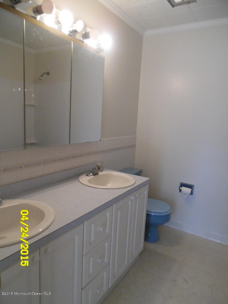 79 Lancaster Road Freehold, NJ 07728 - Photo 9 of 13 MAINBATH