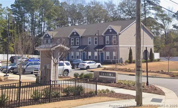 $2,500 | 409 Morecrest Lane, Fayetteville, NC 28303