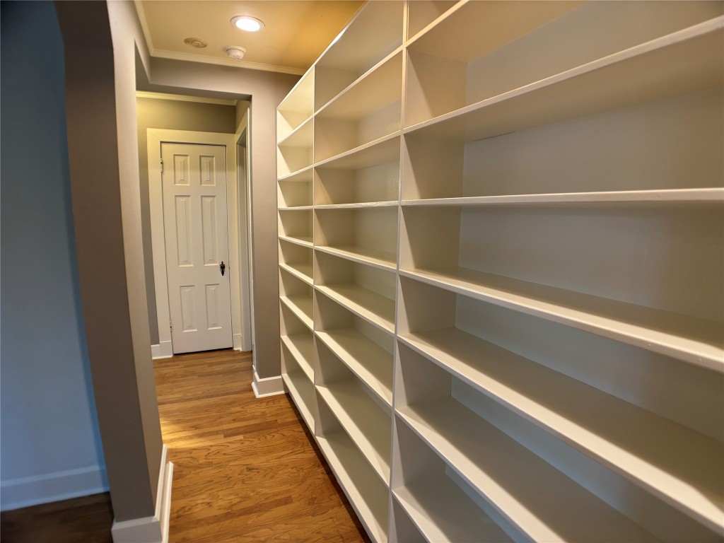 5808 Coventry Lane Austin, TX 78723 - Photo 10 of 27 a view of a walk in closet
