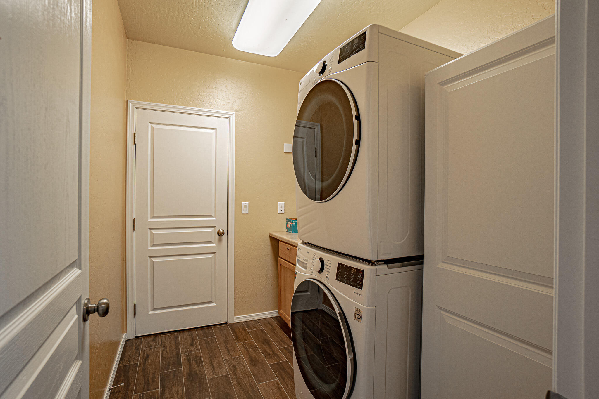 1491 Spring Street Medford, OR 97504 - Photo 21 of 28 DSC02342-HDR