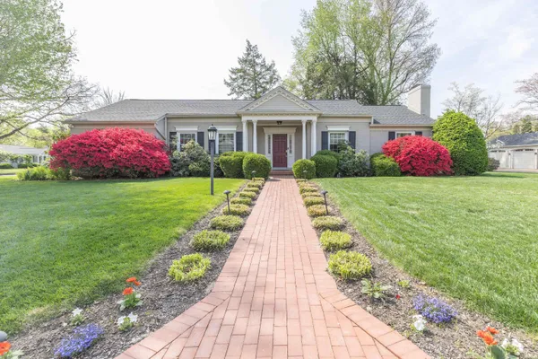 $399,900 | 7127 Taylor Avenue, Evansville, IN 47715