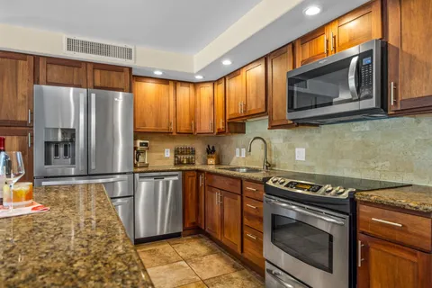 $575,000 | 2661 Kekaa Drive, Unit C103, Lahaina, HI 96761