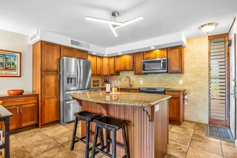$575,000 | 2661 Kekaa Drive, Unit C103, Lahaina, HI 96761