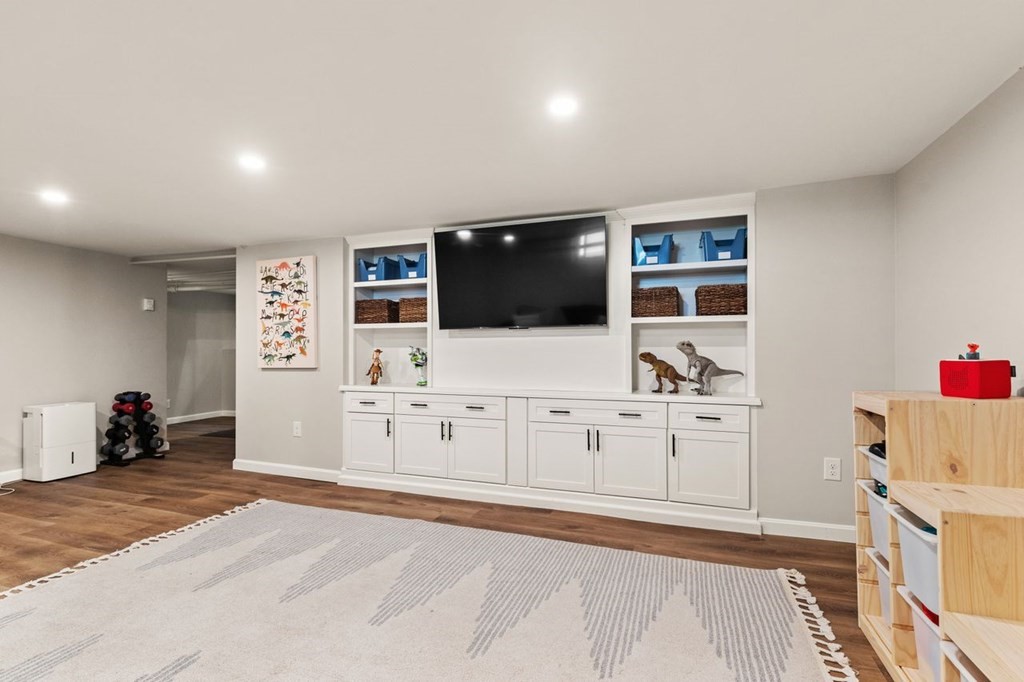 17 Wildwood Road Medford, MA 02155 - Photo 22 of 33 Gallery Image 22