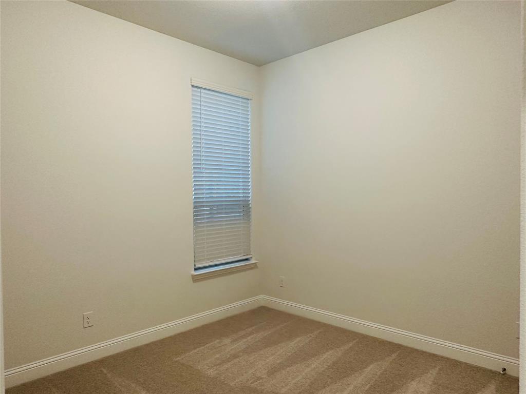1605 Hart Drive Mansfield, TX 76063 - Photo 15 of 21 an empty room with a window