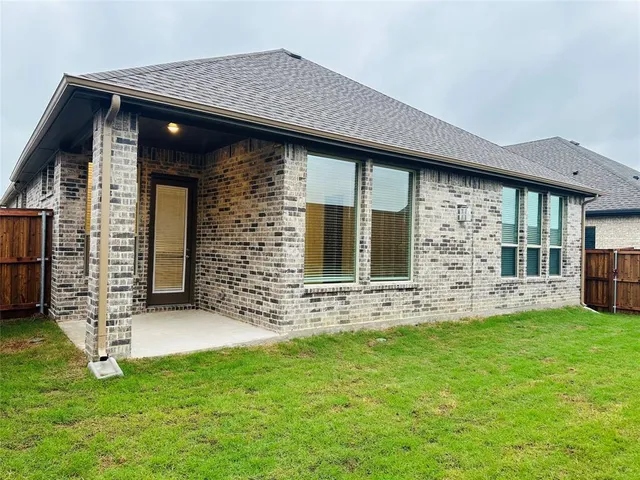 $3,600 | 1605 Hart Drive, Mansfield, TX 76063