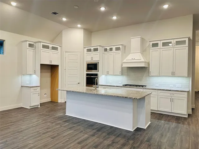 $3,600 | 1605 Hart Drive, Mansfield, TX 76063