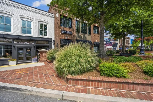 $15,000 | 8175 Main Street, Woodstock, GA 30188