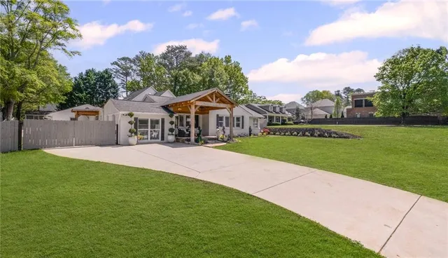 $15,000 | 8175 Main Street, Woodstock, GA 30188