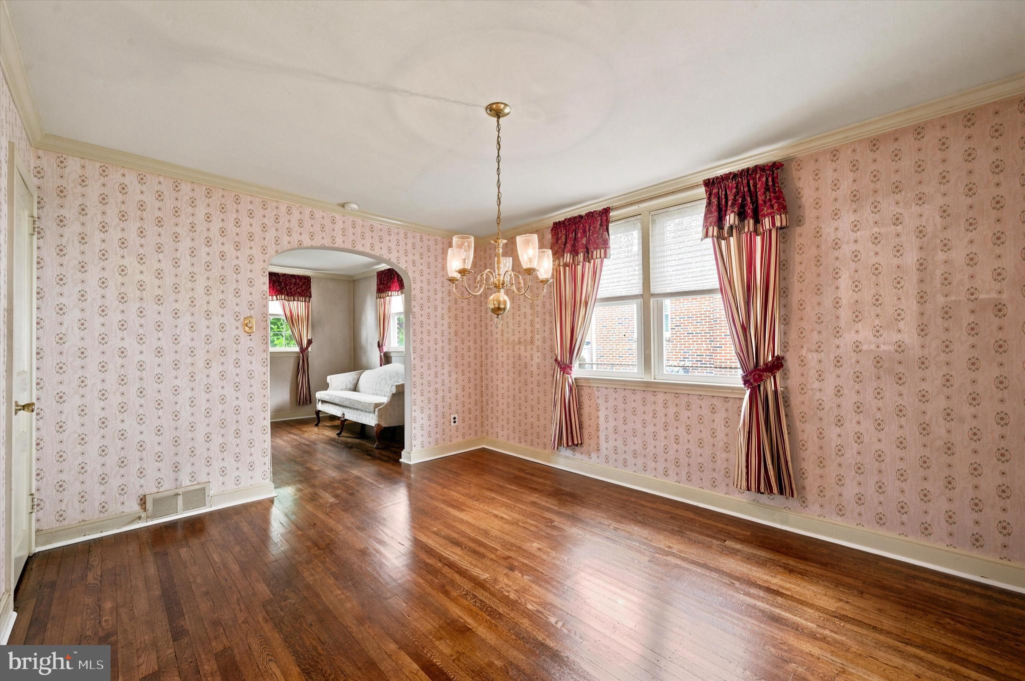 141 Flintlock Road Drexel Hill, PA 19026 - Photo 9 of 34