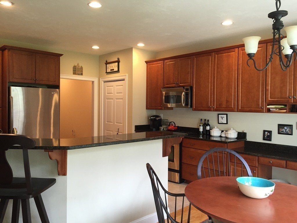33 Sandstone Road, Unit 33 Westford, MA 01886 - Photo 12 of 30 Gallery Image 12