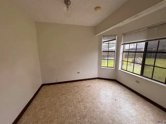 $110,000 | 137 Glenhill Drive, Houma, LA 70363