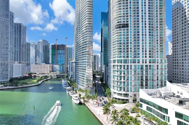$40,000 | 300 Biscayne Blvd Way, Unit 301E, Miami, FL 33131
