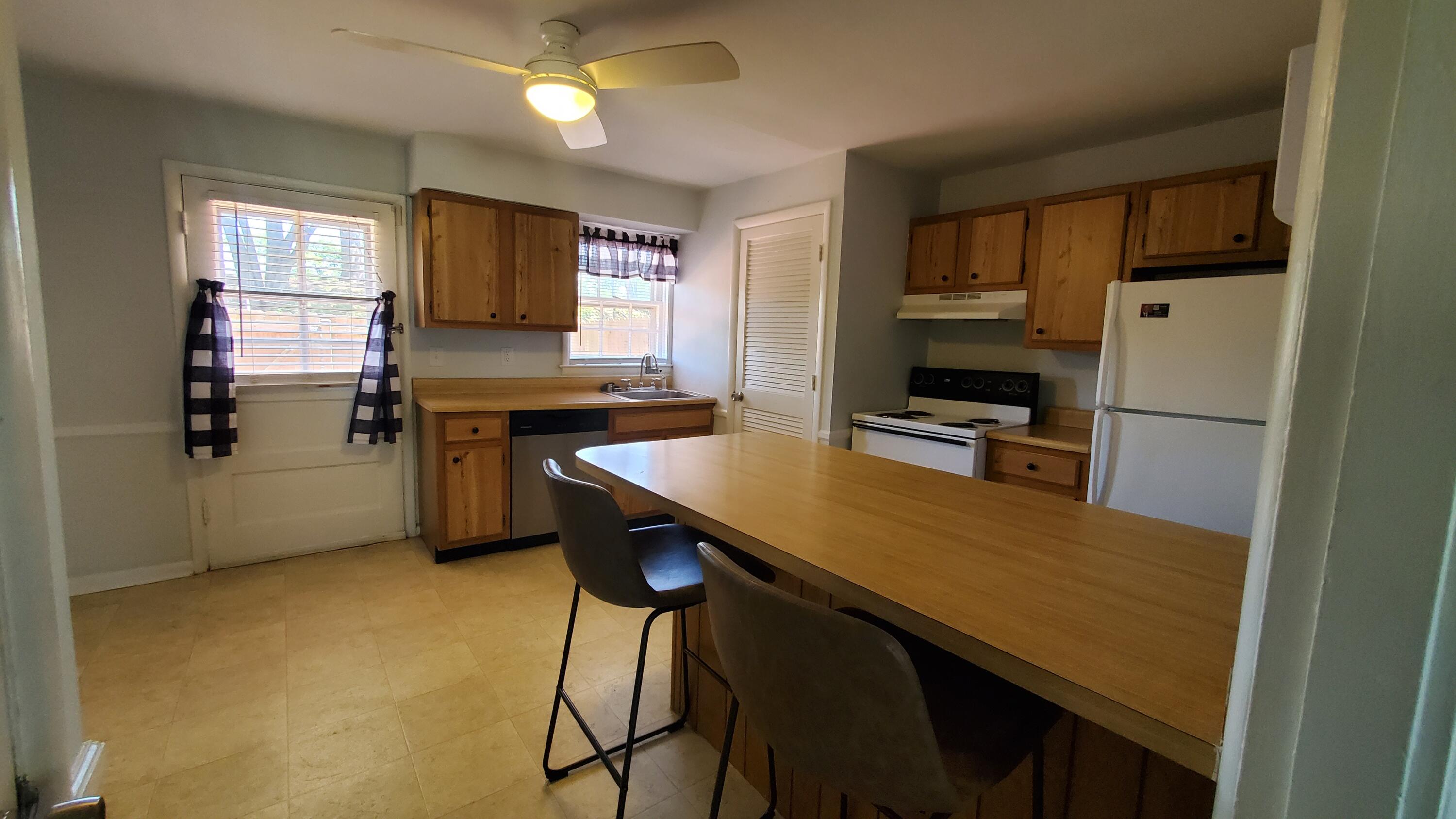 1435 North Forbes Road, Unit 19 Lexington, KY 40511 - Photo 9 of 10 20240501_132802
