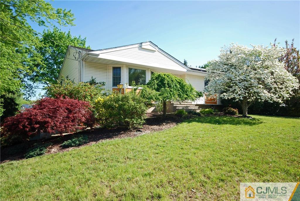 27 Kings Road East Brunswick, NJ 08816 - Photo 1 of 20 Gallery Image 1