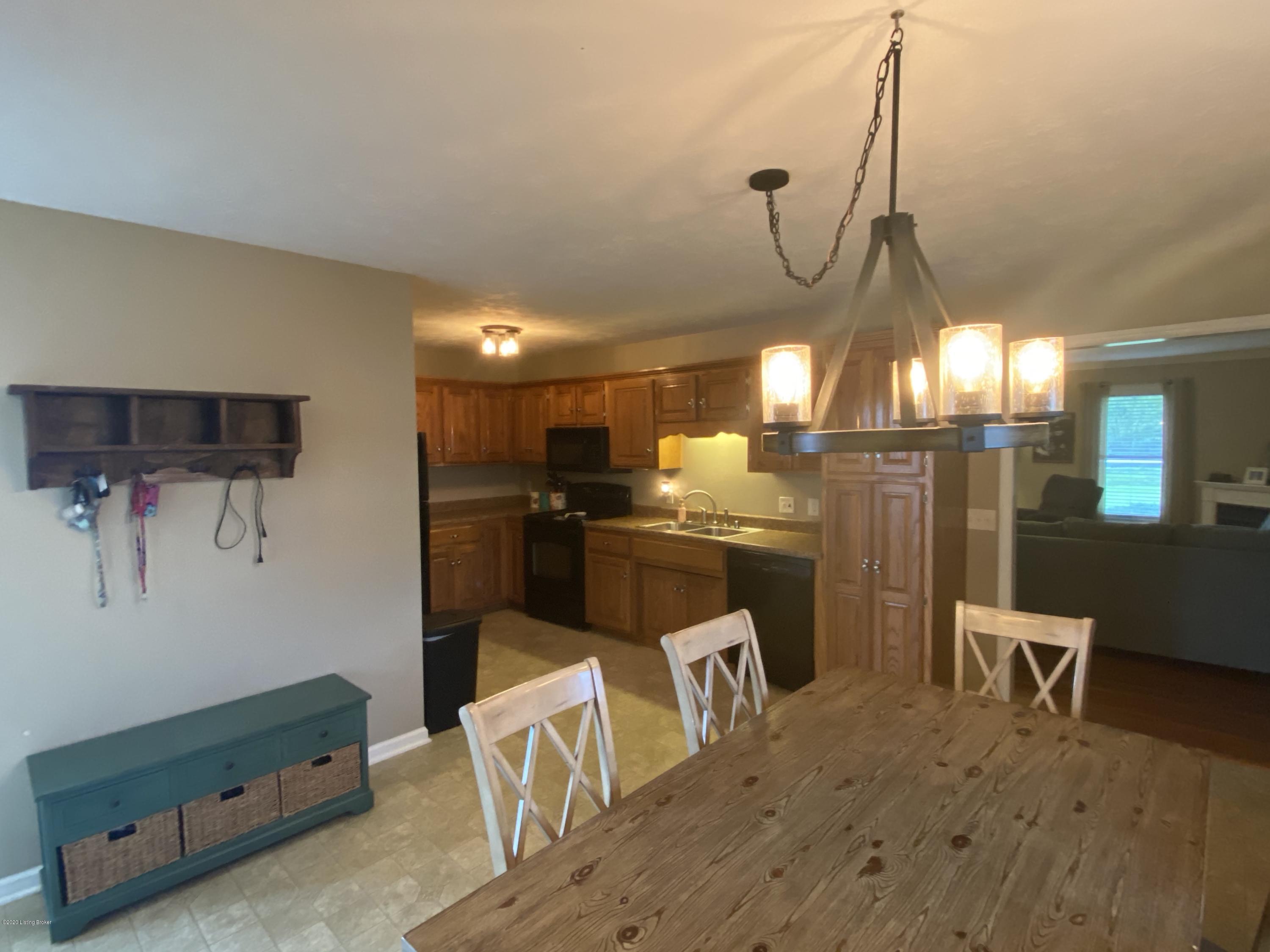 1524 Alton Road Lawrenceburg, KY 40342 - Photo 20 of 45 ZSf4rmQjQS6myjePRChktA