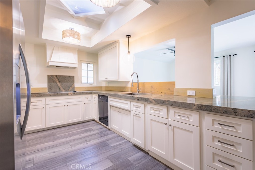 25342 Hugo Road Laguna Niguel, CA 92677 - Photo 10 of 36 Kitchen opens to the family room