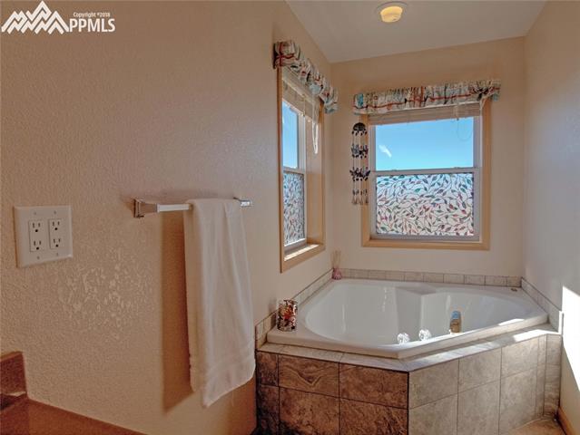 40250 Alford Road Simla, CO 80835 - Photo 16 of 26 Another view of the master bathroom with jetted tub.