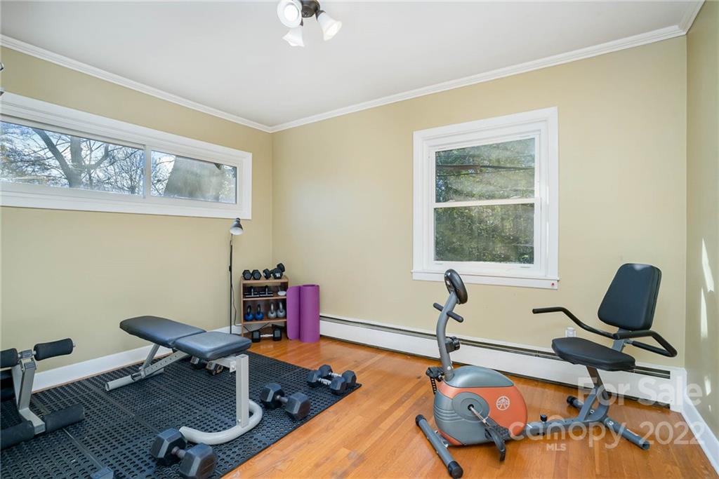 660 6th Street Northwest Hickory, NC 28601 - Photo 22 of 39 a work room with furniture and windows