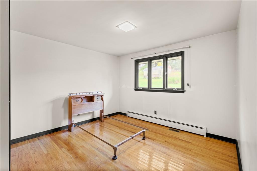 1606 Nine Eighty Road Canonsburg, PA 15317 - Photo 14 of 25 Gallery Image 14